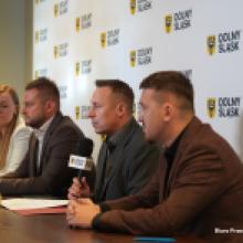 Konferencja prasowa poświęcona konkursowi „Z Dolnego Śląska w świat”